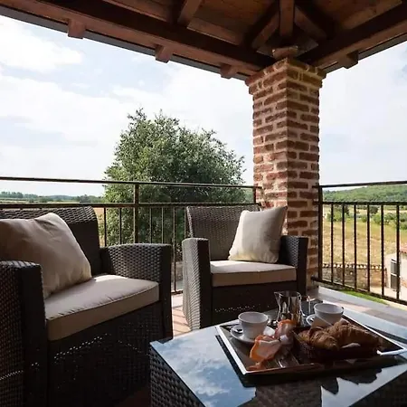 Luna With Pool Nyaraló *