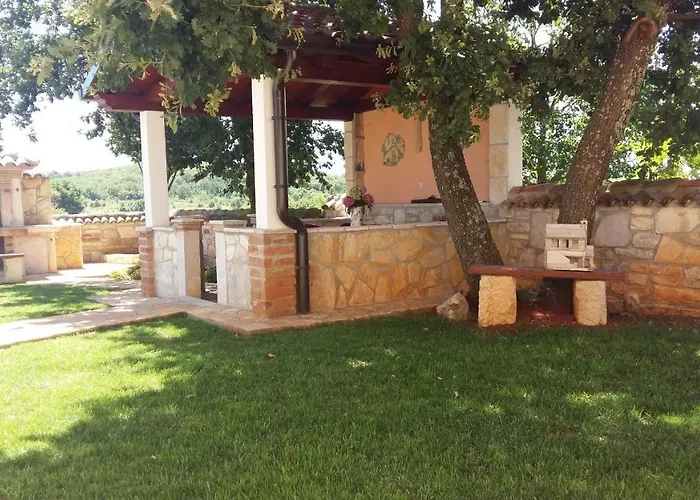 Luna With Pool 포레치