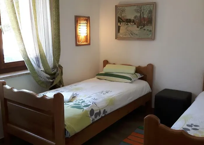 펜션 Luna With Pool 포레치