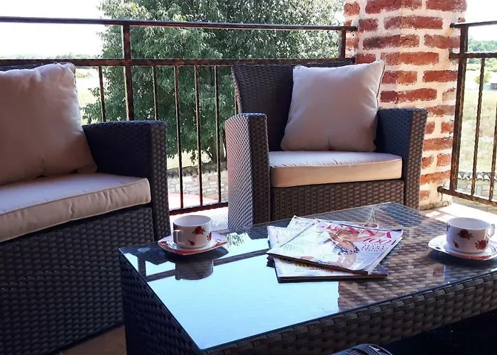 Luna With Pool 펜션 포레치