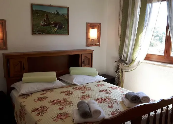 펜션 Luna With Pool