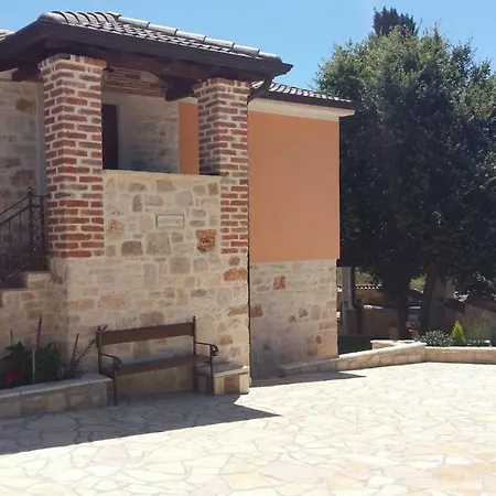 Luna With Pool Prázdninový dům Poreč